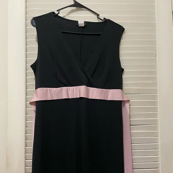 EUC Taboo’s V-Neck Black Dress - Picture 2 of 4